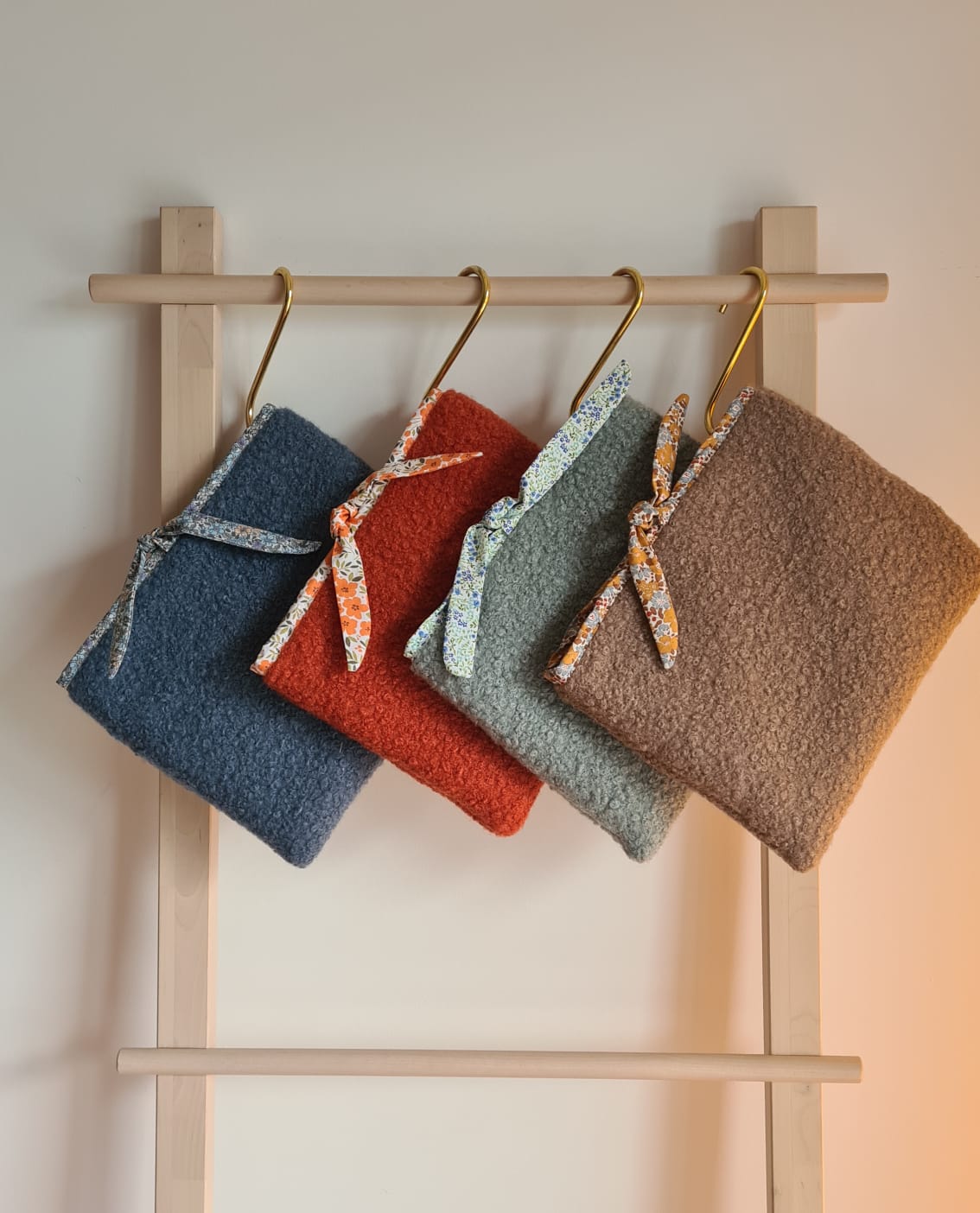 Capa para livro teddy castanha